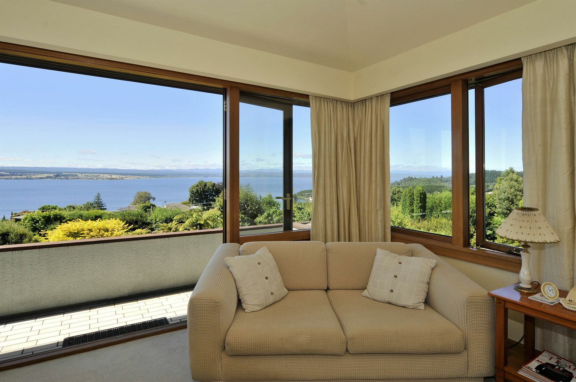 Lake Taupo Lodge Εξωτερικό φωτογραφία